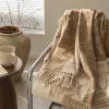 The beige cat-patterned pure cotton scarf is warm, fashionable and versatile for autumn and winter details Picture